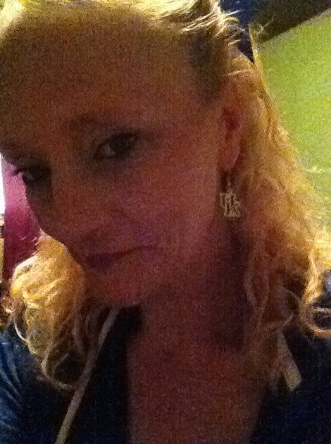 University of Kentucky UK Wildcats Logo Dangle Earrings